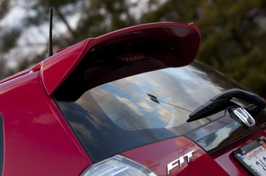  Honda Fit Sport 2013 года  (фото 22 из 31)